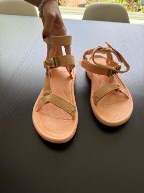 Teva Women's Peach Strappy Outdoor Sandals